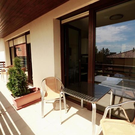 Fuerjes Villa Apartmanhaz Balatonfured Exterior photo