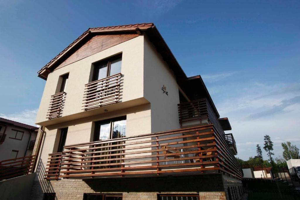 Fuerjes Villa Apartmanhaz Balatonfured Exterior photo