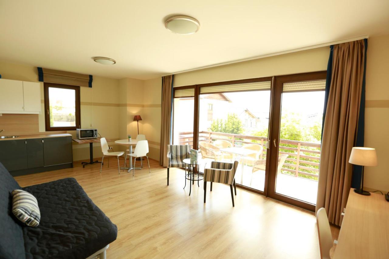 Fuerjes Villa Apartmanhaz Balatonfured Exterior photo